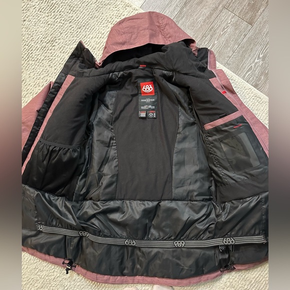 686 infiDRY Winter Ski Jacket (LIKE NEW) - Picture 7 of 10